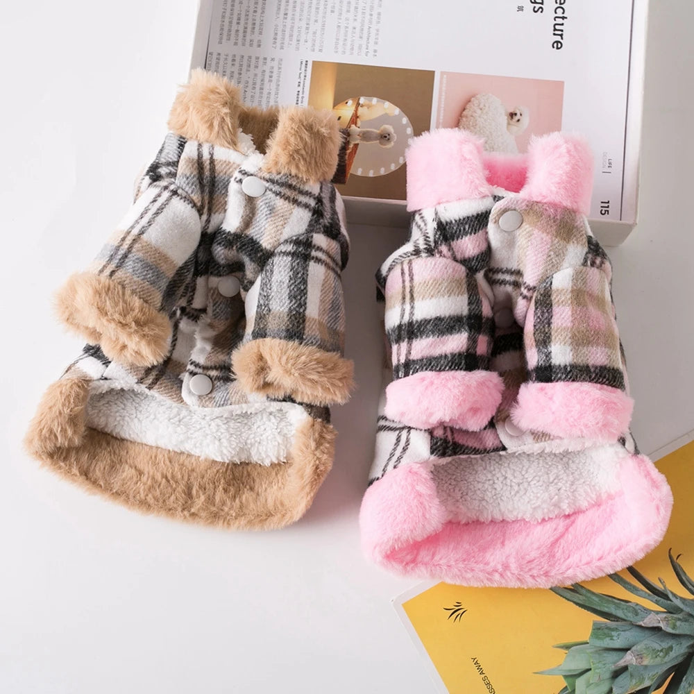 Plaid winter jacket for small dogs and cats made of polyester with cotton padding, fur collar, and leash attachment for warmth and cold-weather protection