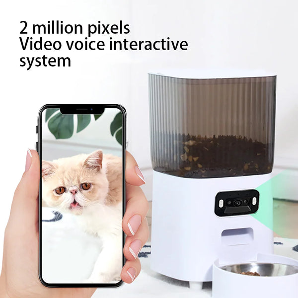 5L automatic pet feeder with camera for dogs and cats that provides scheduled feeding, portion control, and remote monitoring via WiFi.