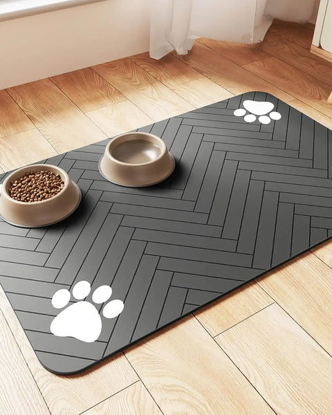 Quick-dry absorbent pet feeding mat with waterproof rubber backing to prevent spills and keep food and water bowl areas clean for dogs and cats.